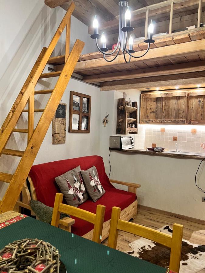 Apartamento Nido Di Cloe Colle Colle Sestriere Exterior foto